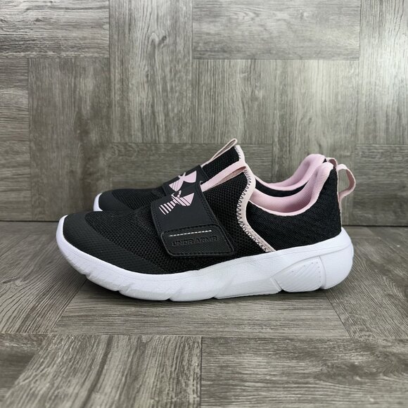 Under Armour Youth size 5/Women's size 6.5 Black Pink Flash Shoes - Picture 2 of 7
